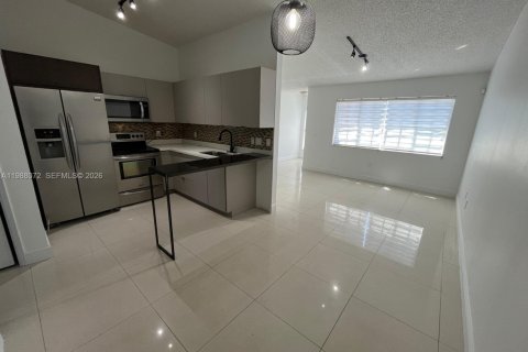 Casa en alquiler en Miami Lakes, Florida, 1 dormitorio, 65.03 m2 № 2051806 - foto 6
