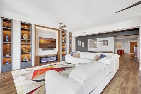 Condo in Palmetto, Florida, 3 bedrooms  № 1908650 - photo 9