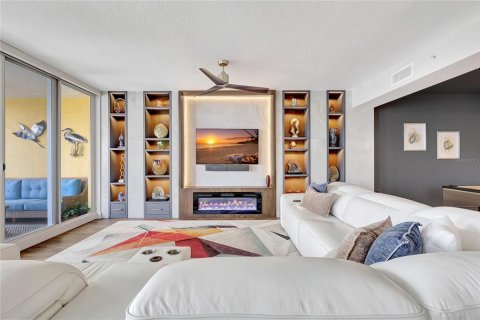 Condo in Palmetto, Florida, 3 bedrooms  № 1908650 - photo 13