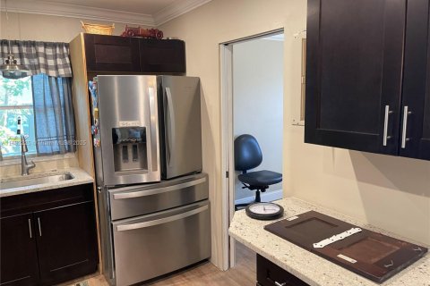 Casa en alquiler en Lake Worth, Florida, 3 dormitorios, 145.48 m2 № 1946210 - foto 5