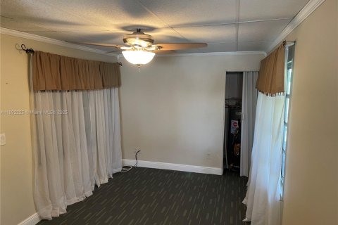 Casa en alquiler en Lake Worth, Florida, 3 dormitorios, 145.48 m2 № 1946210 - foto 12