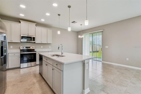 House in Lakeland, Florida 4 bedrooms, 199.09 sq.m. № 1687321 - photo 7