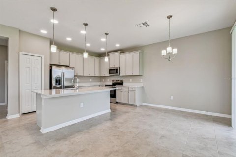 House in Lakeland, Florida 4 bedrooms, 199.09 sq.m. № 1687321 - photo 9