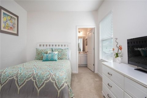 House in Kissimmee, Florida 6 bedrooms, 343.83 sq.m. № 1530561 - photo 9