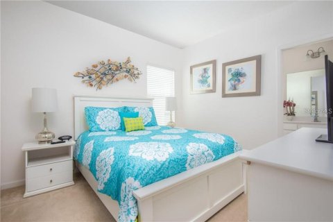 House in Kissimmee, Florida 6 bedrooms, 343.83 sq.m. № 1530561 - photo 13