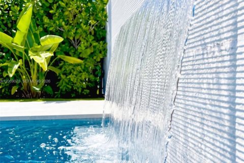 Villa ou maison à Miami, Floride 4 chambres, 329.25 m2 № 2293921