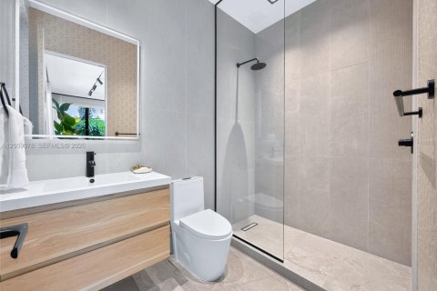 Villa ou maison à vendre à Miami, Floride: 4 chambres, 329.25 m2 № 2293921 - photo 25