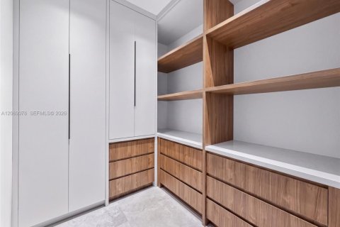 Villa ou maison à vendre à Miami, Floride: 4 chambres, 329.25 m2 № 2293921 - photo 24