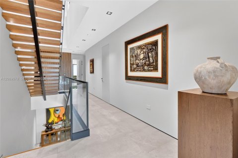 Villa ou maison à vendre à Miami, Floride: 4 chambres, 329.25 m2 № 2293921 - photo 28