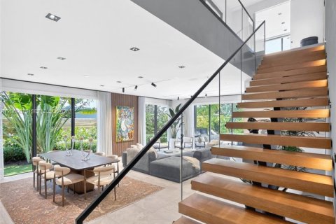 Villa ou maison à vendre à Miami, Floride: 4 chambres, 329.25 m2 № 2293921 - photo 27