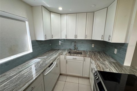 Copropriété à louer à Palm Harbor, Floride: 2 chambres, 84.26 m2 № 1761418 - photo 22
