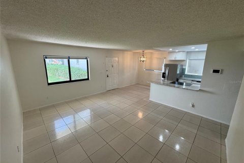 Copropriété à louer à Palm Harbor, Floride: 2 chambres, 84.26 m2 № 1761418 - photo 3