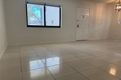 Copropriété à louer à Palm Harbor, Floride: 2 chambres, 84.26 m2 № 1761418 - photo 6
