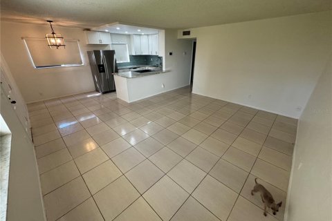 Copropriété à louer à Palm Harbor, Floride: 2 chambres, 84.26 m2 № 1761418 - photo 11