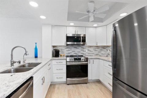 Copropriété à vendre à Sarasota, Floride: 1 chambre, 72.46 m2 № 2405375 - photo 16