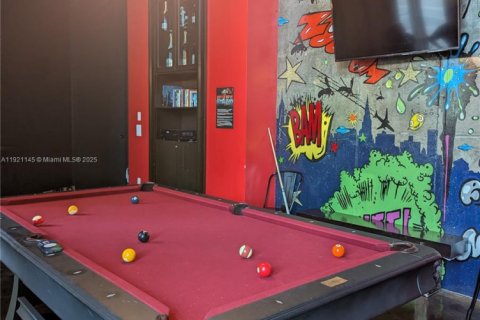 Condo in Miami, Florida, 1 bedroom  № 1975493 - photo 13