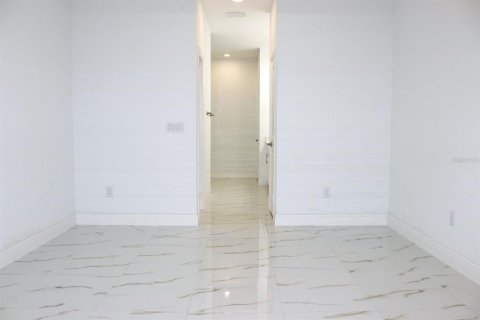 Купить виллу или дом в Тампа, Флорида 4 комнаты, 167.41м2, № 1570657 - фото 20