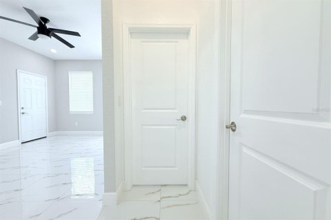 Купить виллу или дом в Тампа, Флорида 4 комнаты, 167.41м2, № 1570657 - фото 5