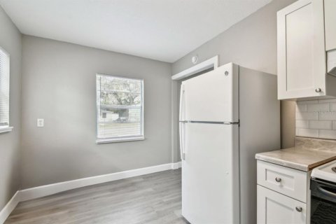 Casa en venta en Plant City, Florida, 3 dormitorios, 71.35 m2 № 1720119 - foto 5
