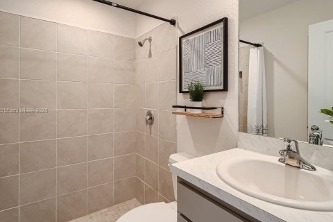 Townhouse in Florida City, Florida 4 bedrooms, 146.97 sq.m. № 1877719 - photo 12