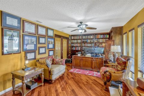 House in Orlando, Florida 4 bedrooms, 213.77 sq.m. № 1722756 - photo 4