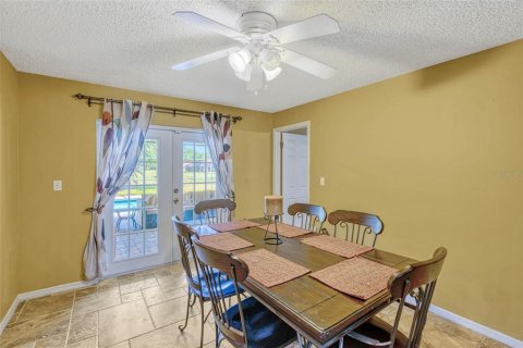 House in Orlando, Florida 4 bedrooms, 213.77 sq.m. № 1722756 - photo 10