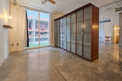 Condo in Miami, Florida, 2 bedrooms № 2075181 - photo 12