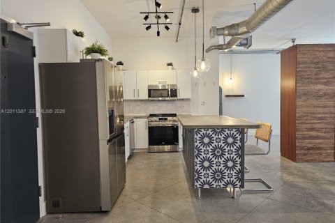 Condo in Miami, Florida, 2 bedrooms № 2075181 - photo 5