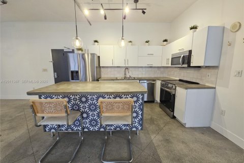 Condo in Miami, Florida, 2 bedrooms № 2075181 - photo 7