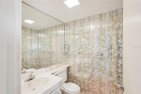 Condo in Sun City Center, Florida, 1 bedroom  № 1873191 - photo 3