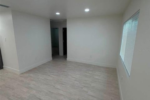 Apartment in Tarpon Springs, Florida 2 bedrooms, 83.61 sq.m. № 2428703 - photo 3