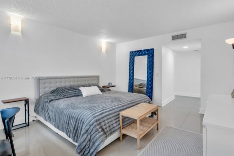 Copropriété à vendre à Weston, Floride: 2 chambres, 114.36 m2 № 1883805 - photo 18