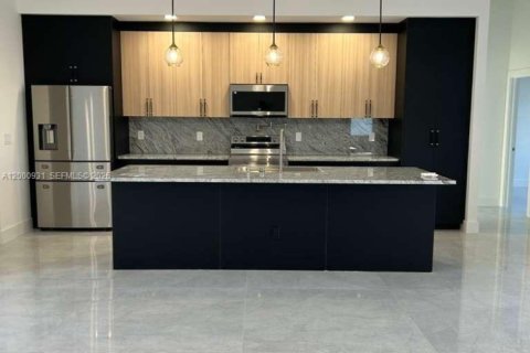 Villa ou maison à vendre à Port Charlotte, Floride: 4 chambres, 172.43 m2 № 2065094 - photo 12