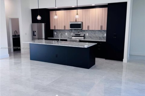 Villa ou maison à vendre à Port Charlotte, Floride: 4 chambres, 172.43 m2 № 2065094 - photo 9