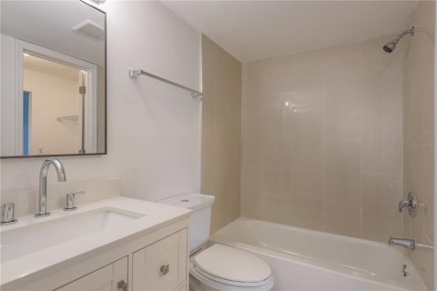 Condo in Clearwater, Florida, 1 bedroom  № 1847313 - photo 13