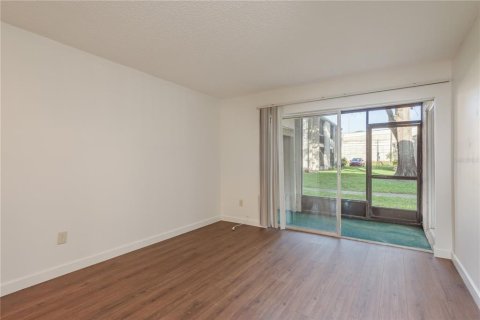 Condo in Clearwater, Florida, 1 bedroom  № 1847313 - photo 11