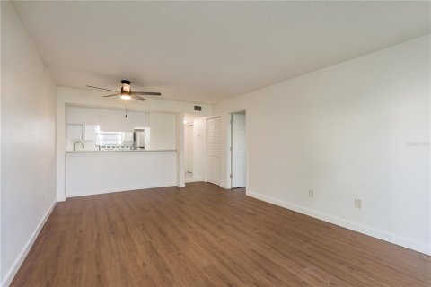 Condo in Clearwater, Florida, 1 bedroom  № 1847313 - photo 8