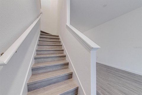 Adosado en alquiler en Davenport, Florida, 5 dormitorios, 155.24 m2 № 1846512 - foto 12