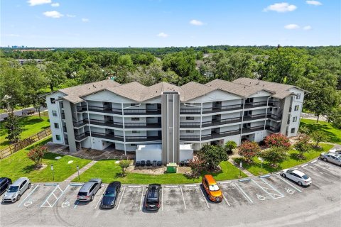 Condominio en Altamonte Springs, Florida, 2 dormitorios № 2231934
