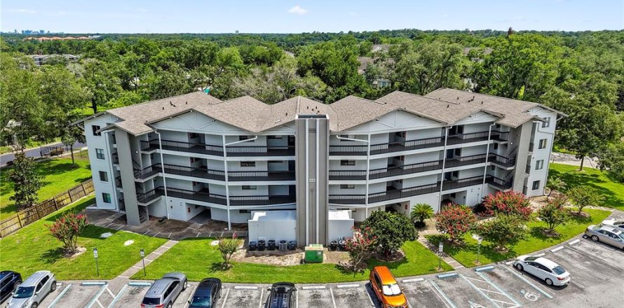 Condominio en Altamonte Springs, Florida, 2 dormitorios № 2231934