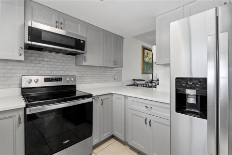 Condominio en venta en Altamonte Springs, Florida, 2 dormitorios, 93 m2 № 2231934 - foto 8