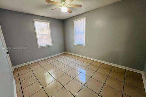 Casa en alquiler en Jacksonville, Florida, 3 dormitorios, 87.79 m2 № 1993244 - foto 16