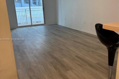 Condominio en alquiler en Miami, Florida, 2 dormitorios, 88.26 m2 № 2074912 - foto 26