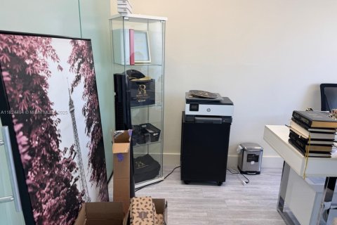 Immobilier commercial à vendre à Sunny Isles Beach, Floride № 1980664 - photo 9