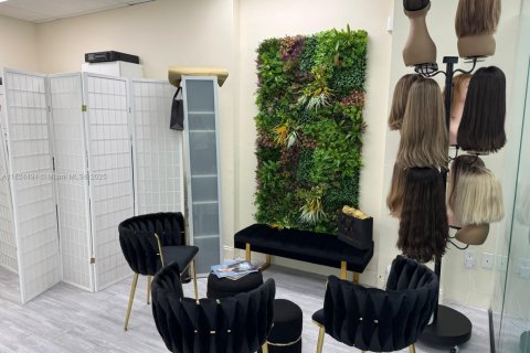 Immobilier commercial à vendre à Sunny Isles Beach, Floride № 1980664 - photo 6