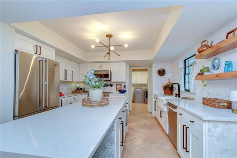Villa ou maison à vendre à Brandon, Floride: 4 chambres, 267.37 m2 № 2149351 - photo 15