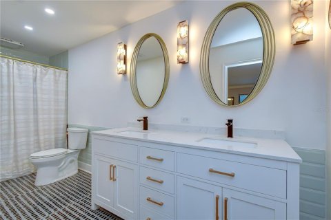 Villa ou maison à vendre à Brandon, Floride: 4 chambres, 267.37 m2 № 2149351 - photo 25