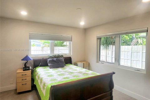 Villa ou maison à vendre à Wilton Manors, Floride: 3 chambres, 112.78 m2 № 2074307 - photo 6