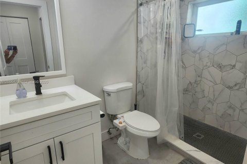 Villa ou maison à vendre à Wilton Manors, Floride: 3 chambres, 112.78 m2 № 2074307 - photo 8
