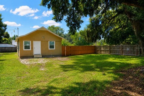 House in Plant City, Florida 2 bedrooms, 74.32 sq.m. № 2391362